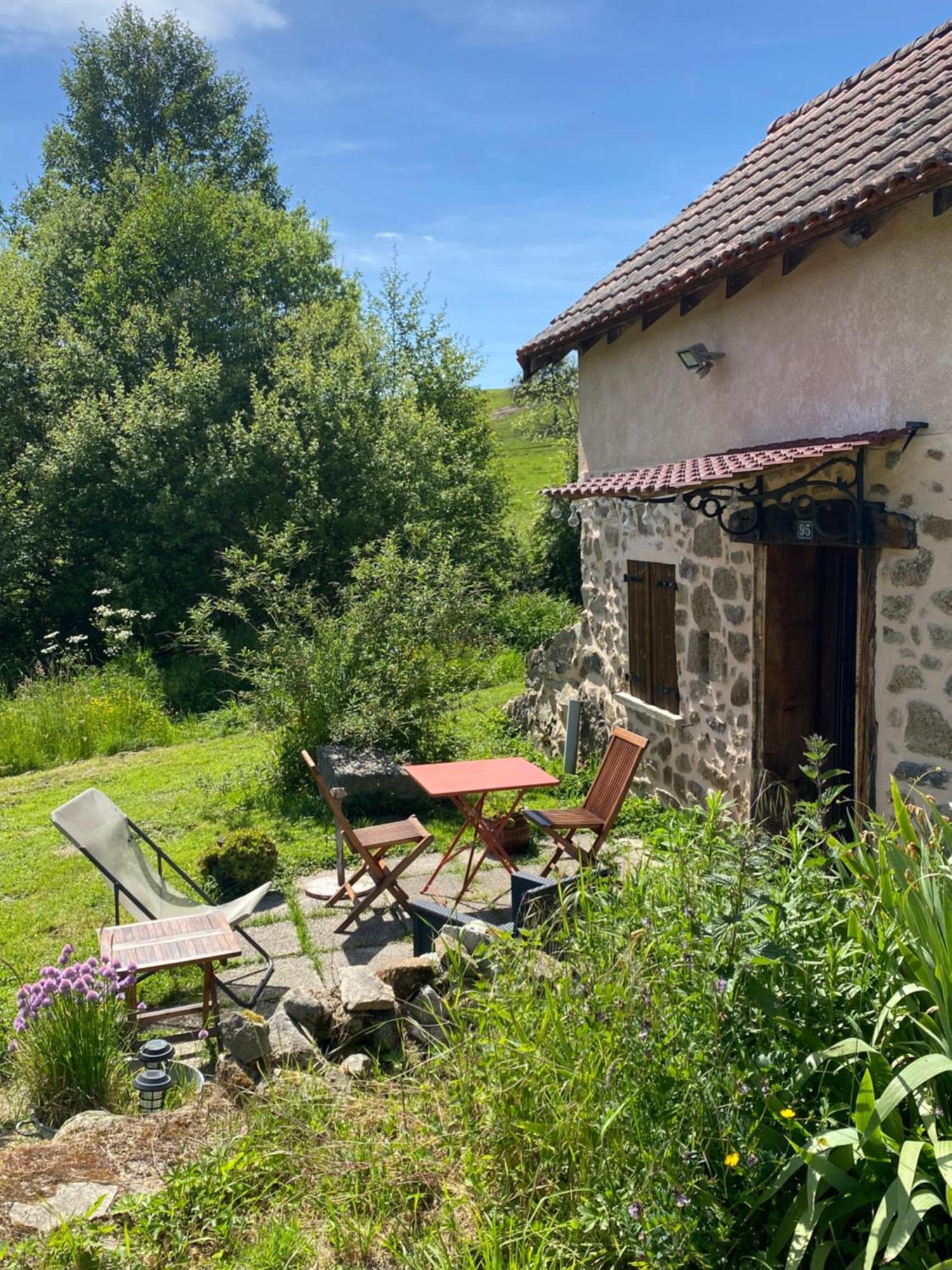 Maisonnette Chaleureuse De 35M2 Miremont  Zewnętrze zdjęcie